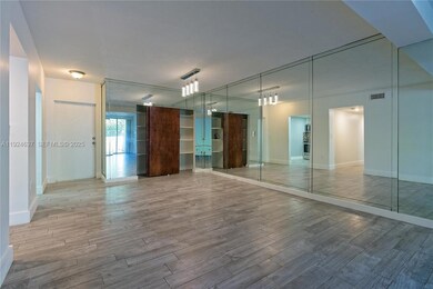 1655 NE 115th St unit 7B, Miami, FL 33181 - photo 4