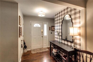 719 Lark St, Raymore, MO 64083 - photo 6