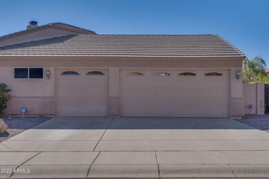 3 Car Garage