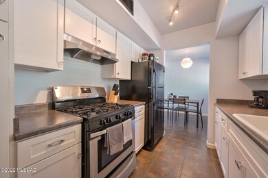 Kitchen (1)