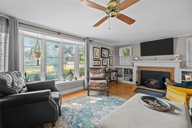 45 Algonquin Dr, Warwick, RI 02888 - photo 7