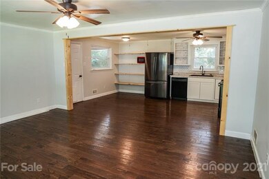 5084 Circle Dr, Conover, NC 28613 - photo 4