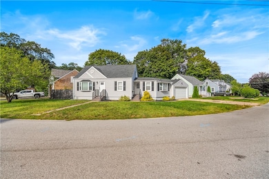 139 Yucatan Dr, Warwick, RI 02889 - photo 2