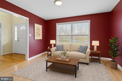 293 Leviticus Dr, Bunker Hill, WV 25413 - photo 6