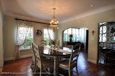 5 Dining Room