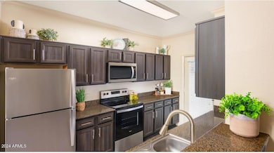 34000 N 27th Dr unit 2, Phoenix, AZ 85085 - photo 3