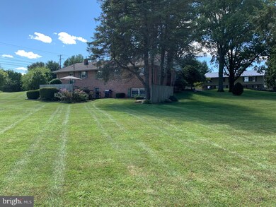 271 Park Ave, Mount Joy, PA 17552 - photo 7