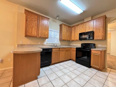 10305 Waterbury Dr, Providence Village, TX 76227 - photo 5