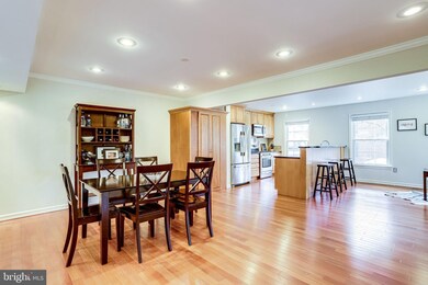 5908 Munson Ct, Falls Church, VA 22041 - photo 4