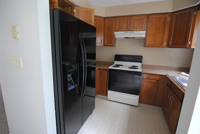 93 Cadogan Way unit UEE289, Nashua, NH 03062 - photo 5