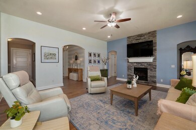 3751 Cobblefield St W-7
