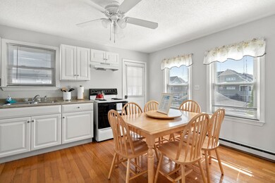 8 Commonwealth Ave unit 2, Salisbury, MA 01952 - photo 5