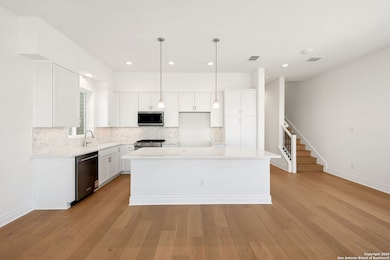 895 N Academy Ave, New Braunfels, TX 78130 - photo 7