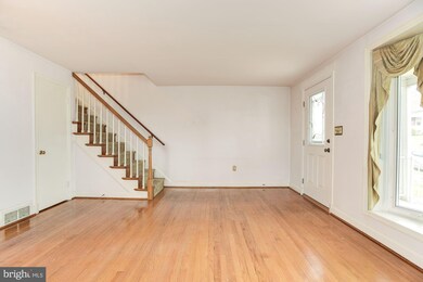 1041 Downton Rd, Halethorpe, MD 21227 - photo 6