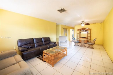 Living room, dining room, ceiling fan