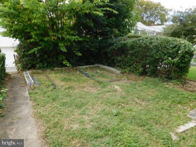 1418 Birch St, Reading, PA 19604 - photo 5