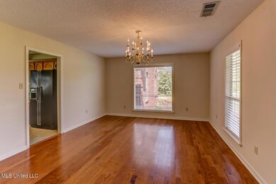 Extra large dining room