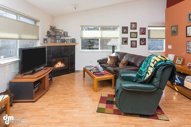 05-LivingRoom