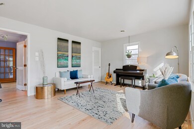 110 Magnolia Ln, Annapolis, MD 21403 - photo 2