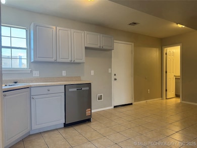 14246 S Hickory St, Glenpool, OK 74033 - photo 4