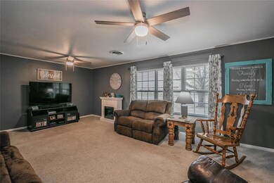 1503 Grand Ave, Cleburne, TX 76033 - photo 4