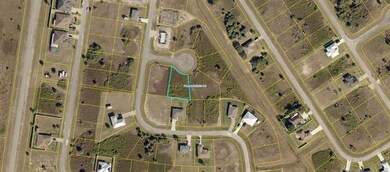 8102 Salt Ct, Labelle, FL 33935 - photo 3