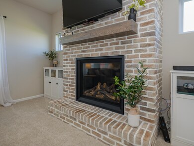59376 Silvergrass Ave-106