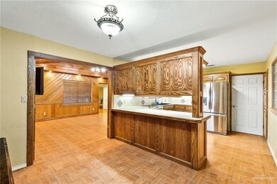 505 W 11th St, Weslaco, TX 78596 - photo 4