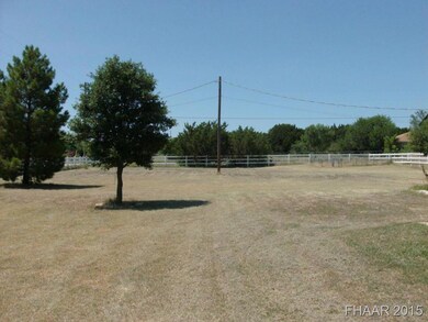 907 Green Leaf Dr, Copperas Cove, TX 76522 - photo 2
