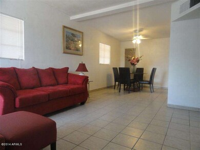 Family Room (1)