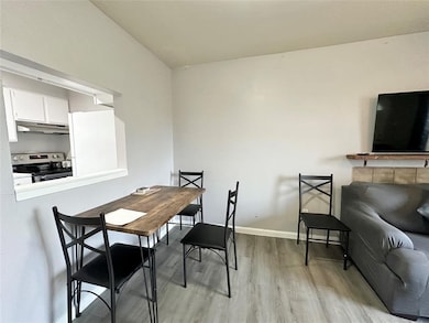 4120 Hartt St, Houston, TX 77025 - photo 5