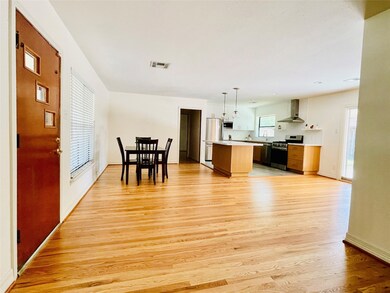 1503 Ansbury Dr, Houston, TX 77018 - photo 4