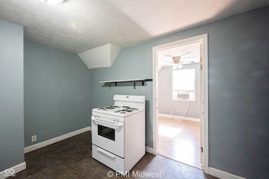 921 S Buckeye St unit 4, Kokomo, IN 46901 - photo 5