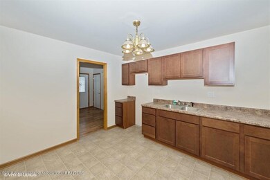 10_5010KESSLERDR_2010_LowRes