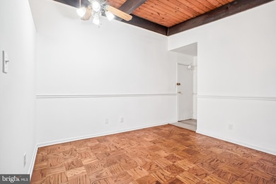 4333 Americana Dr unit 203, Annandale, VA 22003 - photo 3