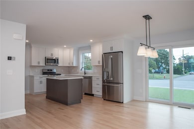 33 Recess Ln, Warwick, RI 02889 - photo 7