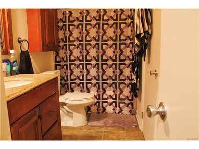 8801 Huntingcreek Ct, North Chesterfield, VA 23237 - photo 5