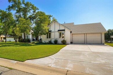 2526 N Fox Run, Wichita, KS 67226 - photo 4