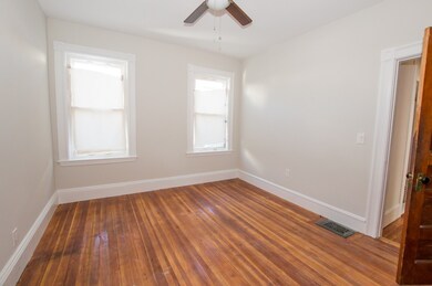 77 Essex St unit 2, Swampscott, MA 01907 - photo 3