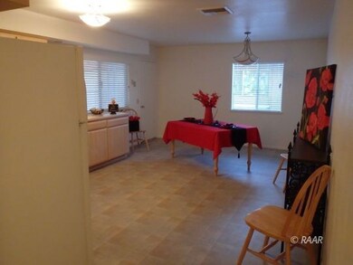 Entering kitchen & dining