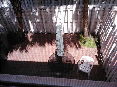 11105 NW 43 Ln, Doral, FL 33178 - photo 5