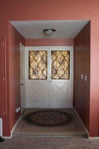 Elegant foyer will impress all of your guests! (be