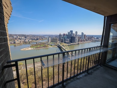 1000 Grandview Avenue Condominiums unit 1103, Pittsburgh, PA 15211 - photo 2