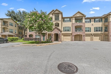 7800 Point Meadows Dr unit 938, Jacksonville, FL 32256 - photo 3