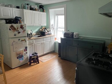 357 Windsor St unit 3, Cambridge, MA 02141 - photo 3