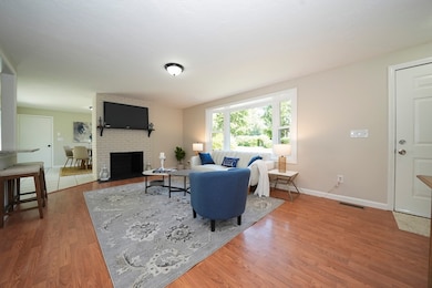 7 Dexter Mill Dr, Teaticket, MA 02536 - photo 4