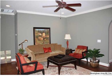 GREAT ROOM FEATURES RECESSED LIGHTING & HARDWOOD F