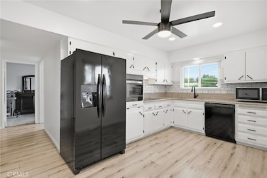 28087 Pebble Beach Dr, Sun City, CA 92586 - photo 2