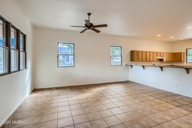 7-816944631-10 Living Room