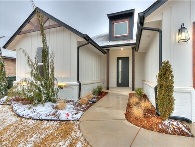 1317 Monterey Dr, Norman, OK 73072 - photo 2